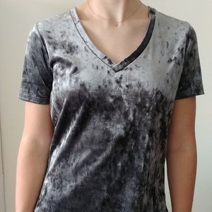 Velvet low neck short sleeved tee